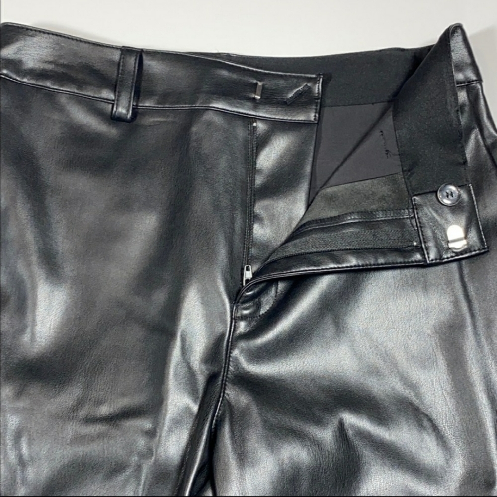 Apt. 9 NWT Faux Leather Cropped Cargo Pants Black Size 6 - Picture 4 of 7